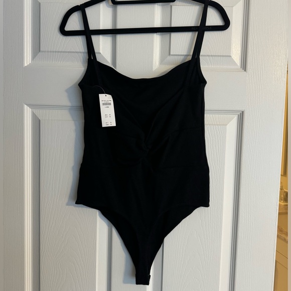 Abercrombie and fitch ribbed open back twist bodysuit - NWT - XL - Picture 3 of 8